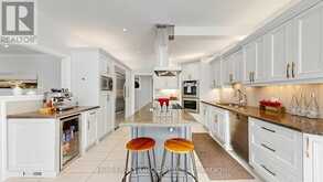 61 SHERRICK DRIVE | Whitchurch-Stouffville Ontario | Slide Image Six