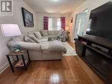 30 CHAPMAN DRIVE | Ajax Ontario | Slide Image Three