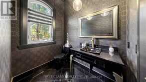 38 MAPLE GROVE AVENUE | Richmond Hill Ontario | Slide Image Five