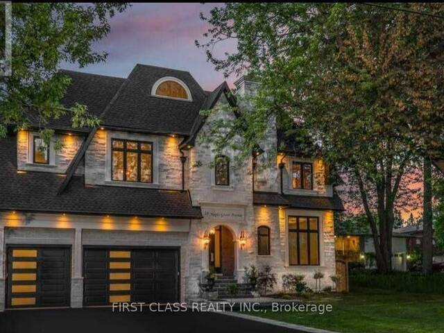 38 MAPLE GROVE AVENUE Richmond Hill Ontario, L4E 2T8 - 5 Bedrooms Home For Sale