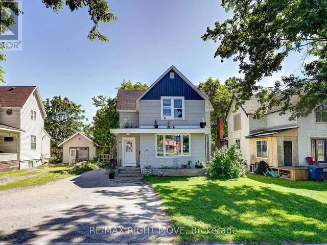 72 DUNEDIN STREET Orillia Ontario, L3V 5T5 - Multi-family Home For Sale