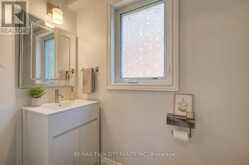 569 VIOLET STREET | Waterloo Ontario | Slide Image Nine