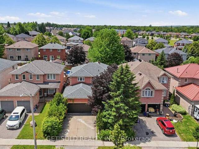 28 HAWKINS DRIVE Barrie Ontario, L4N 0A6 - 4 Bedrooms Home For Sale
