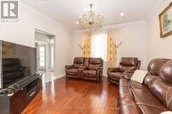 3 GAIR DRIVE | Toronto Ontario | Slide Image Eight