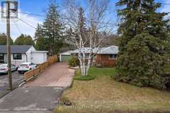 2470 MEADOWOOD CRESCENT | Oakville Ontario | Slide Image Five