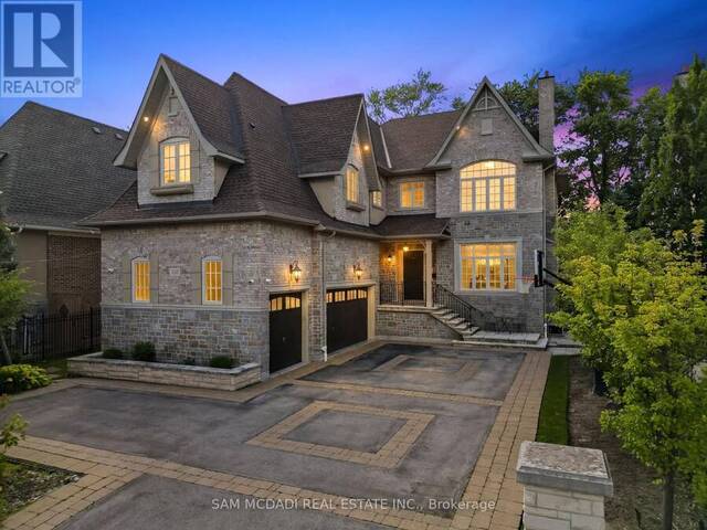 725 QUEENSWAY W Mississauga Ontario, L5C 1A7 - 6 Bedrooms Home For Sale