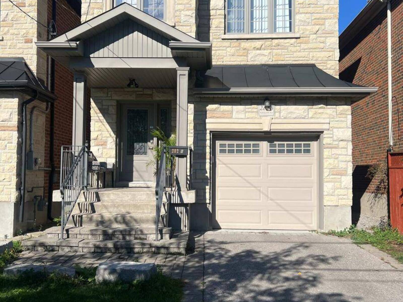 282B AYLESWORTH AVENUE, Toronto, Ontario M1N 2K2