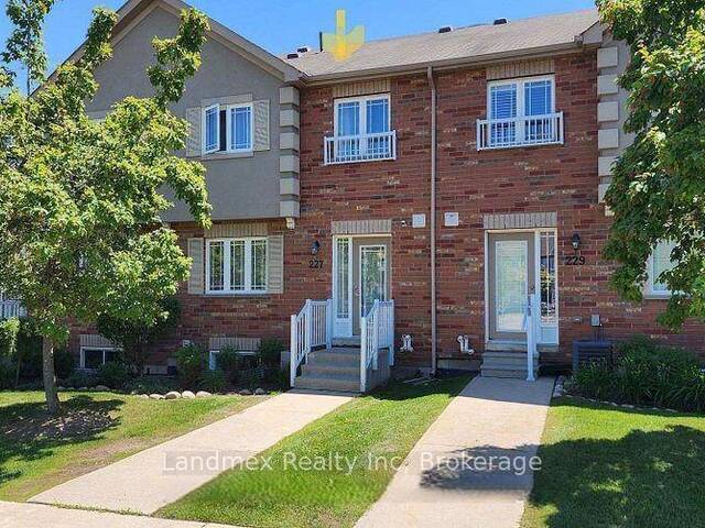 43 - 227 HARVIE ROAD Barrie Ontario, L4N 9P8 - 3 Bedrooms Condo For Sale