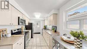 23 LESGAY CRESCENT | Toronto Ontario | Slide Image Twelve