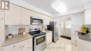 23 LESGAY CRESCENT | Toronto Ontario | Slide Image Thirteen