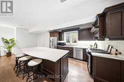1098 LAKESHORE ROAD W | Oakville Ontario | Slide Image Twenty-nine