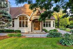 1098 LAKESHORE ROAD W | Oakville Ontario | Slide Image Two
