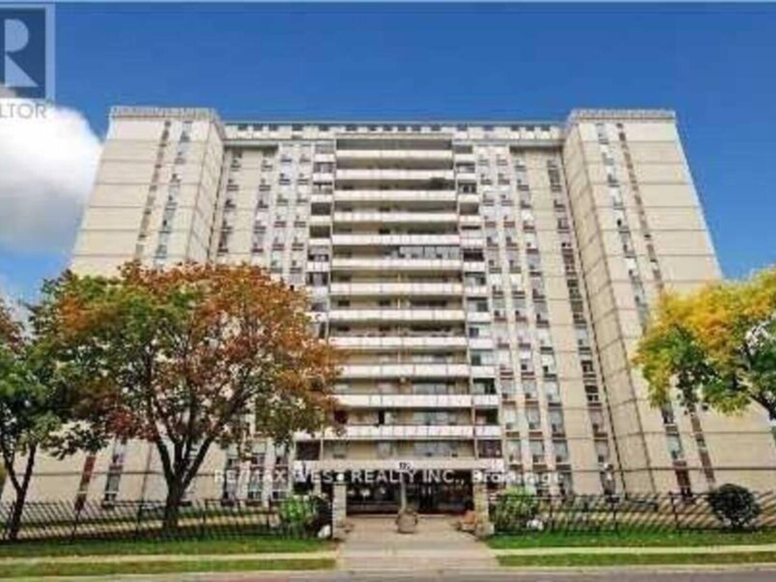 202 - 130 NEPTUNE DRIVE, Toronto, Ontario M6A 1X5