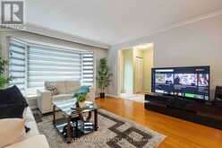 102 ELNATHAN CRESCENT | Toronto Ontario | Slide Image Eight