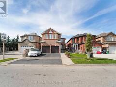 525 DRIFTCURRENT DRIVE Mississauga Ontario, L4Z 3Z2