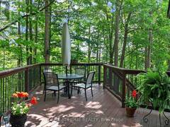 5 PINE POINT Barrie Ontario, L4M 4Y8