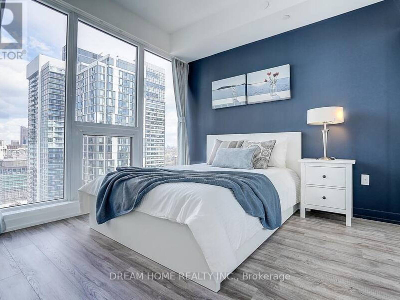 2611 - 77 SHUTER STREET, Toronto, Ontario M5B 0B8