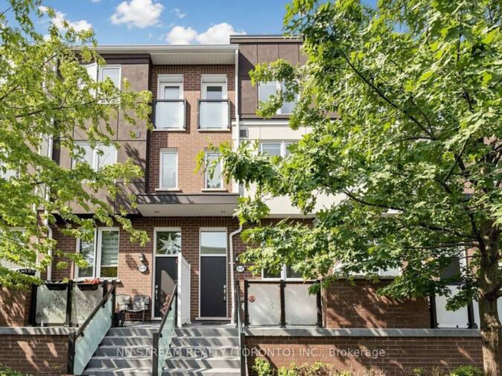 17 - 15 HERON PARK PLACE, Toronto, Ontario M1E 0B8