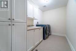 24 MURRAY AVENUE | Toronto Ontario | Slide Image Thirty-two