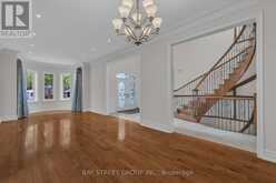 24 MURRAY AVENUE | Toronto Ontario | Slide Image Six