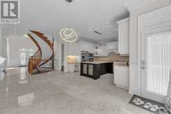 24 MURRAY AVENUE | Toronto Ontario | Slide Image Seven