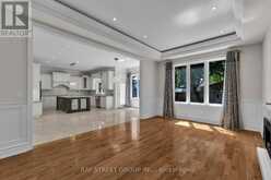 24 MURRAY AVENUE | Toronto Ontario | Slide Image Nine