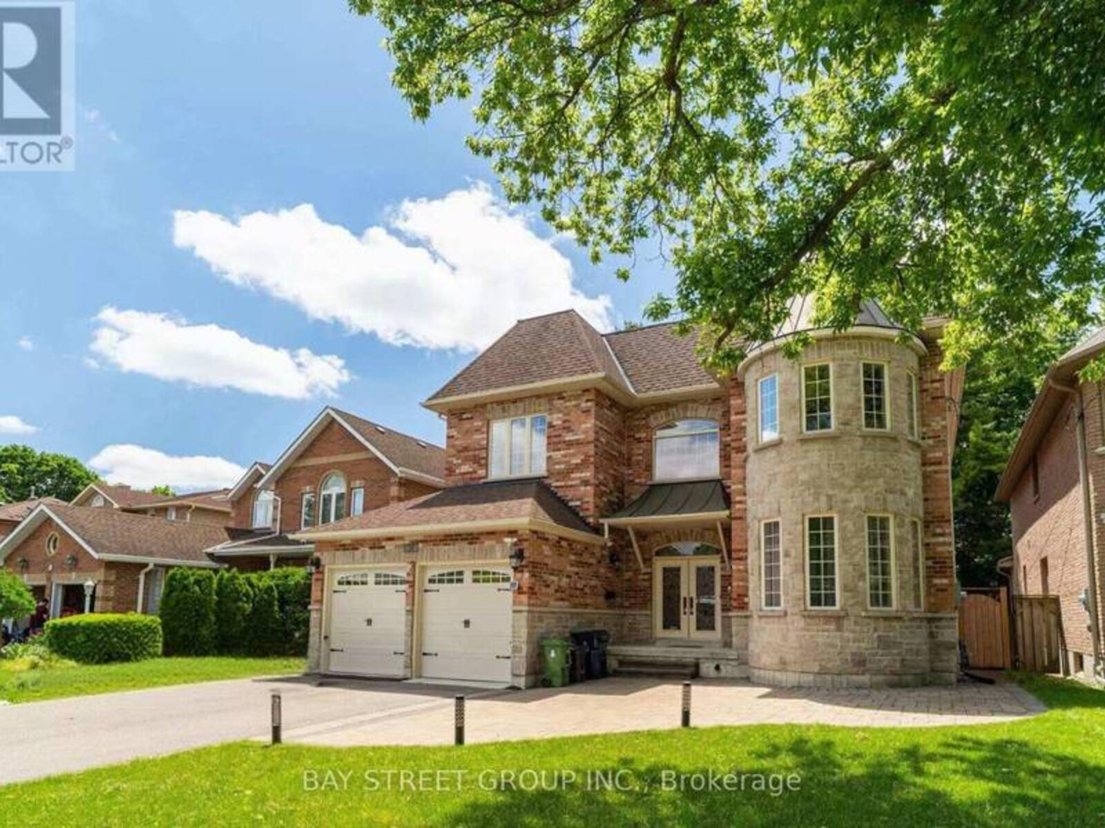 24 MURRAY AVENUE, Toronto, Ontario M1S 2A2