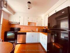 85 ELMVALE AVENUE Brampton Ontario, L6Z 1A6