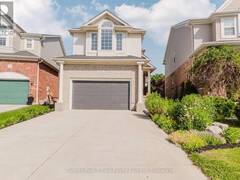 597 LITTLE DOVER CRESCENT E Waterloo Ontario, N2K 4E5