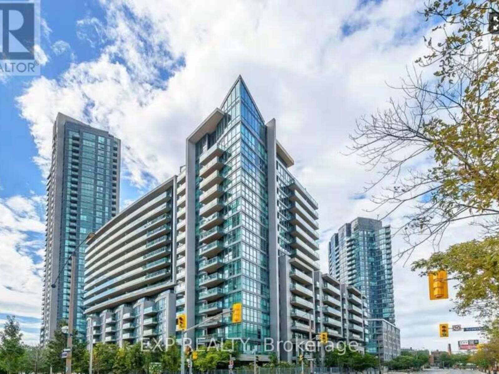 465 - 209 FORT YORK BOULEVARD, Toronto, Ontario M5V 4A1