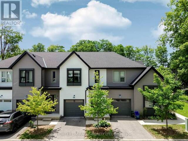 UNIT 17 - 110 FERGUS AVENUE Kitchener Ontario, N2A 2H2 - 3 Bedrooms Condo For Sale