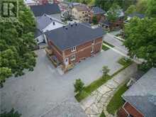 443 TIMOTHY STREET | Newmarket Ontario | Slide Image Six
