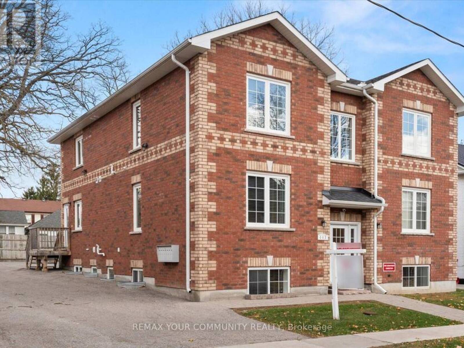 443 TIMOTHY STREET, Newmarket, Ontario L3Y 1P7
