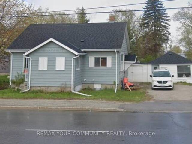260 THE QUEENSWAY ROAD S Georgina Ontario, L4P 2B1 - 3 Bedrooms Home For Sale