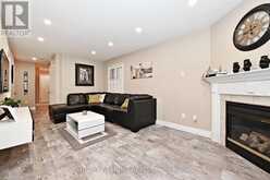 73 BLOOMGATE CRESCENT | Richmond Hill Ontario | Slide Image Thirteen