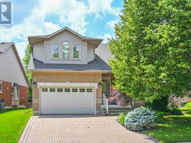 30 - 43 BRIAR GATE New Tecumseth Ontario, L9R 2A8 - 3 Bedrooms Condo For Sale