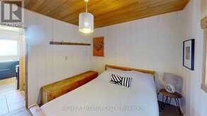 1529 CHIEF JOSEPH SNAKE ROAD | Georgina Ontario | Slide Image Twelve