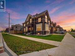 120 DURHAM AVENUE Barrie Ontario, L9J 0L8