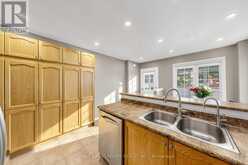 41 PRINCE CHARLES WAY | Markham Ontario | Slide Image Six