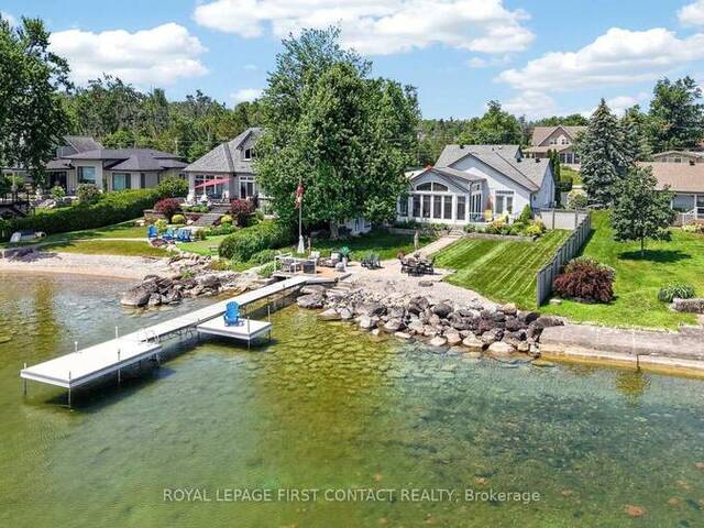 167 LAKESHORE ROAD W Oro-Medonte Ontario, L0L 2E0 - 3 Bedrooms Waterfront Home For sale
