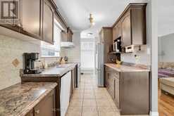 16 AUSTEN LANE | Barrie Ontario | Slide Image Three