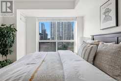 1105 - 410 QUEENS QUAY W | Toronto Ontario | Slide Image Ten