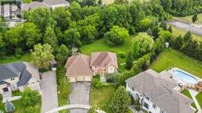 40 HUNTERWOOD CHASE | Vaughan Ontario | Slide Image Two