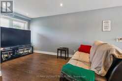 75 GILTSPUR DRIVE | Toronto Ontario | Slide Image Nine