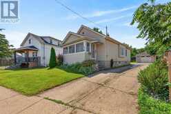 208 CARLTON STREET | St. Catharines Ontario | Slide Image Four