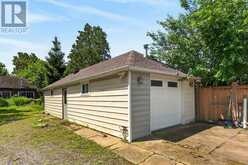 208 CARLTON STREET | St. Catharines Ontario | Slide Image Forty