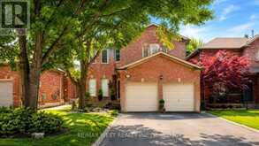 31 MULHOLLAND DRIVE | Vaughan Ontario | Slide Image One