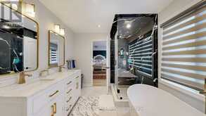 31 MULHOLLAND DRIVE | Vaughan Ontario | Slide Image Thirty-one