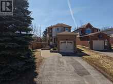 9 LAIDLAW DRIVE N | Barrie Ontario | Slide Image One