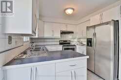 18 DERVOCK CRESCENT | Toronto Ontario | Slide Image Fifteen